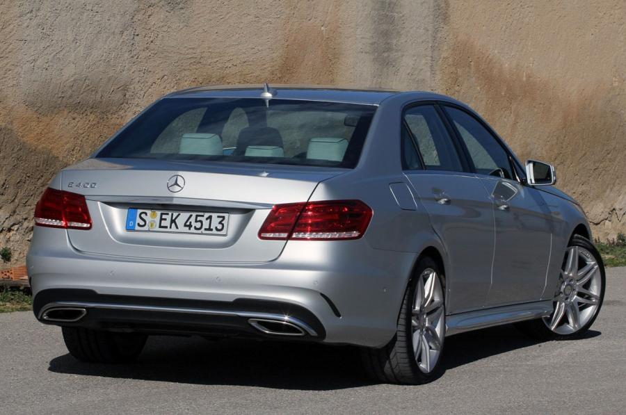  Mercedes-Benz E400 2014 года  (фото 41 из 41)